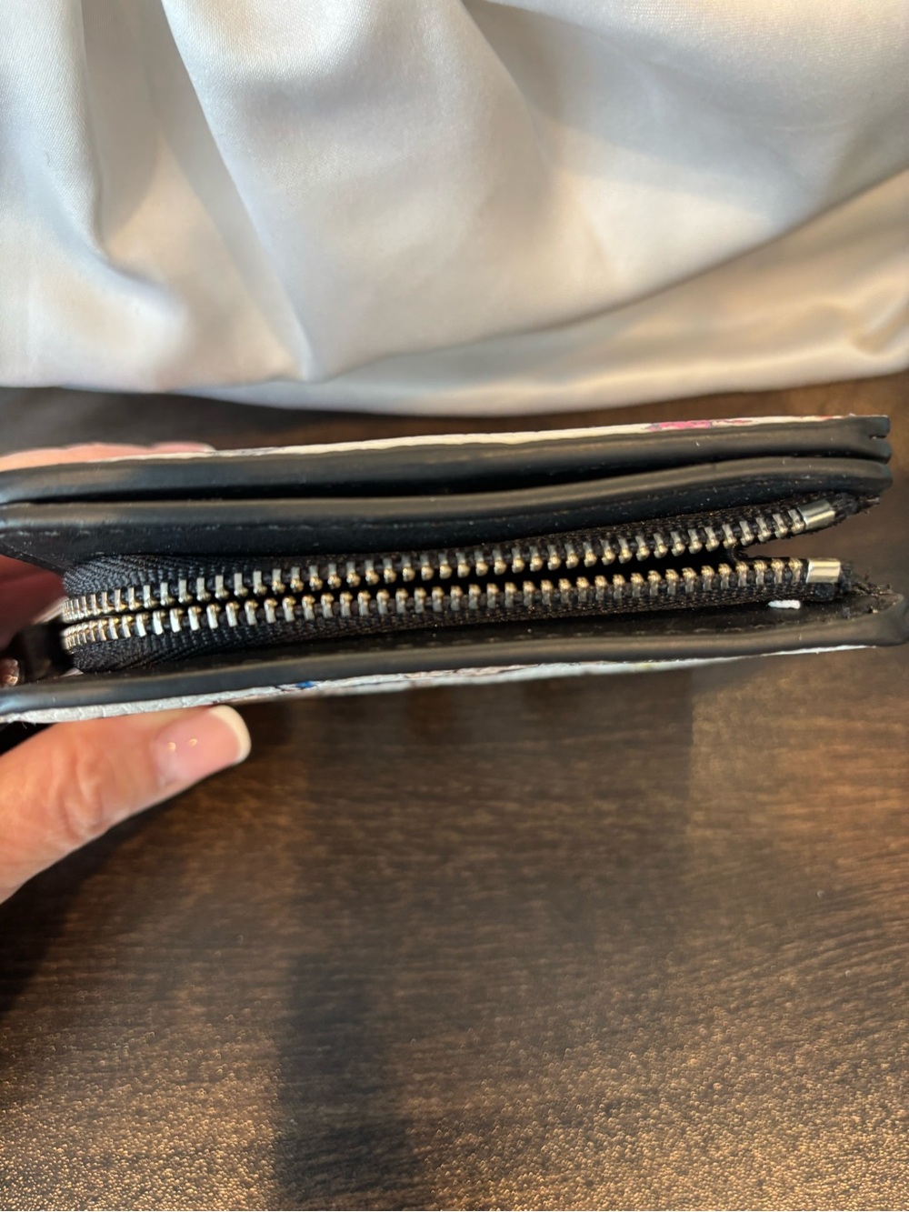 MARC JACOBS Peanuts Leather Wallet - Picture 4 of 9
